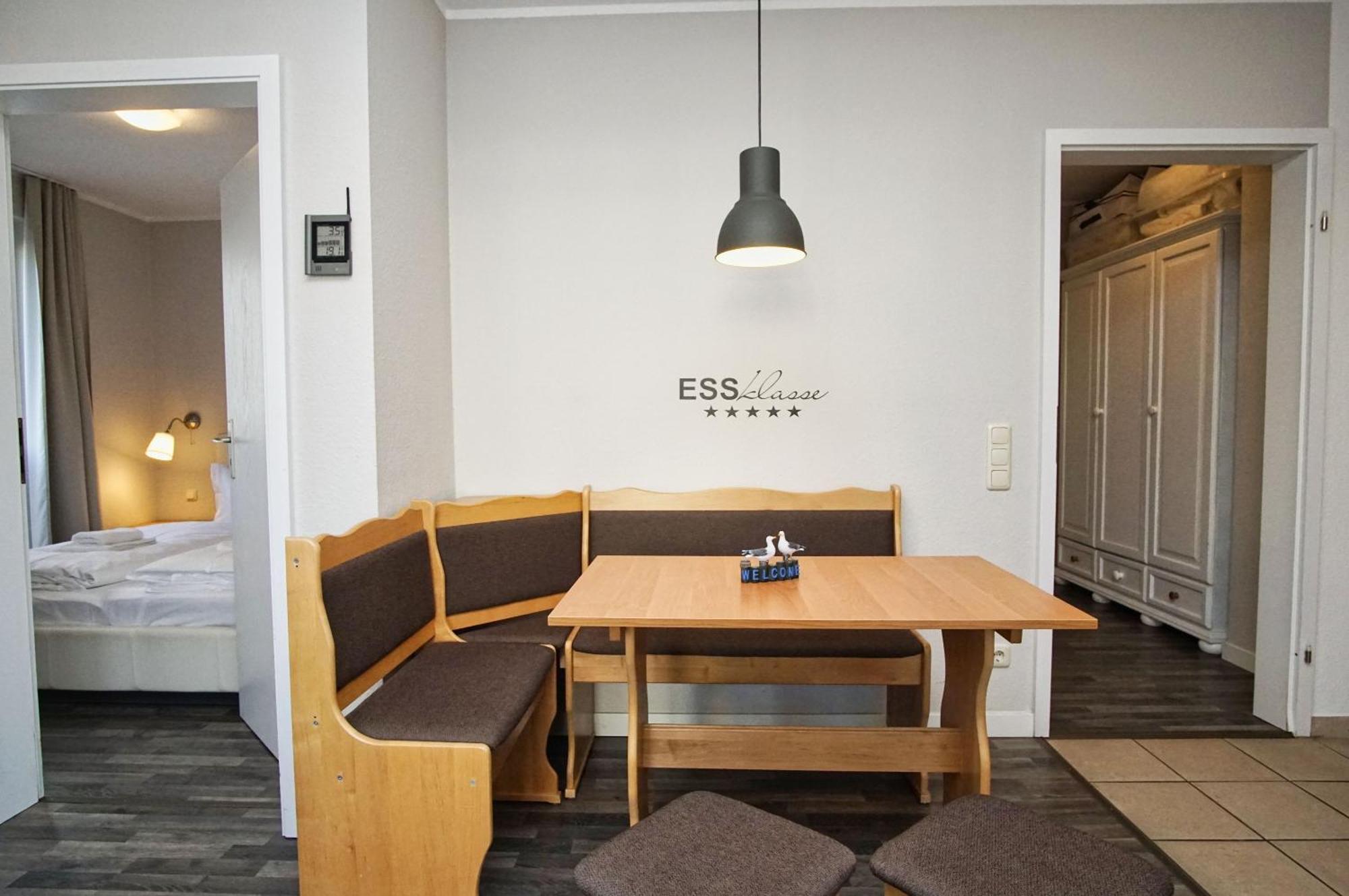 Zentrale Fewo Mit Balkon, Gratis Nutzung Vom Ahoi Erlebnisbad Und Sauna In Sellin - Villa Buskam Fewo 27 Гьорен Екстериор снимка